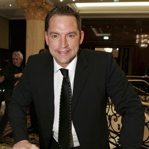 "Eine wie keine"-Schauspieler wird wieder Vater