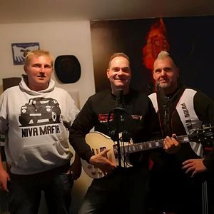 Neue Karriere? "Bauer sucht Frau"-Stars nehmen Song auf
