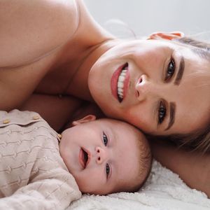Neue Fotos: Christin Kaebers Baby Nia schon drei Monate alt