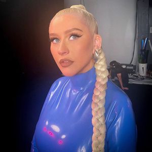 Heiß! Christina Aguilera grüßt ihre Fans in hautengem Latex