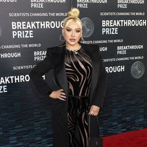 Ganz in Schwarz: Christina Aguilera superstylish auf Event