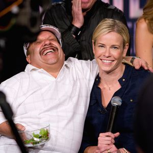 Nach plötzlichem Tod: Chelsea Handler gedenkt Chuy Bravos!