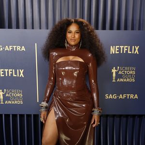 Acht Wochen nach Geburt: Ciara zeigt sich im sexy Latex-Look