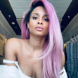Schon 13 Kilo runter: Ciara gibt After-Baby-Body-Update!