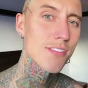 "Bachelor in Paradise"-Hottie Ciarran trägt jetzt Buzz Cut!