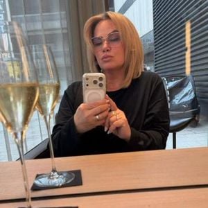 "Geniale Farbe": Claudia Effenberg präsentiert neuen Look