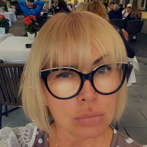 Kaum erkannt: Claudia Effenberg trägt jetzt frechen Pony