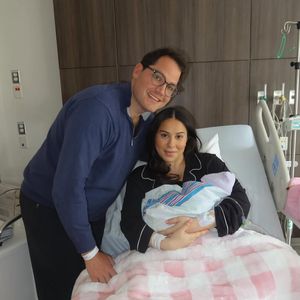 Claudia Oshry und ihr Partner Ben begrüßen Sohn auf der Welt