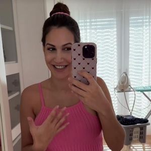 Nach Zwillingsgeburt: Clea-Lacy Juhn ist wieder zu Hause
