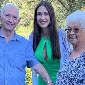 Clea-Lacy Juhn trauert um ihren geliebten Großvater (†91)