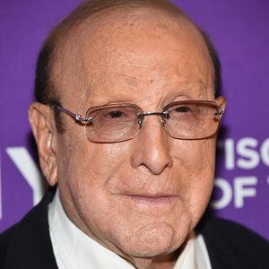 Musikmogul Clive Davis ist im Alter von 94 Jahren gestorben