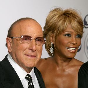 Whitney Houston: Das Video zu "I Look to You" ist da!