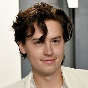"Teenie-Fans ärgern": Verliebter Cole Sprouse ganz provokant