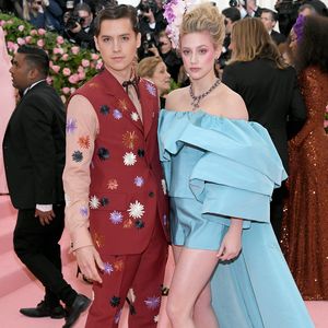 Cole Sprouse bekam Morddrohungen nach Trennung von Lili!