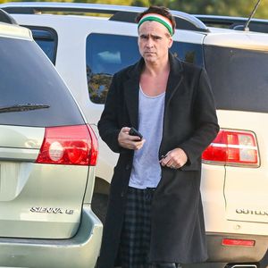 Skurril? Schauspieler Colin Farrell geht im Pyjama einkaufen