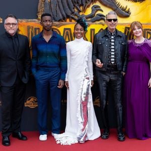 Colin Trevorrow, Mamoudou Athie, DeWanda Wise, Jeff Goldblum und Bryce Dallas Howard im Mai 2022