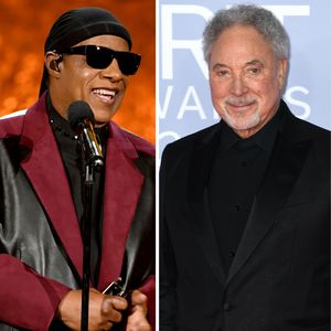 "Ich liebe dich": Stevie Wonder rührt Tom Jones zu Tränen