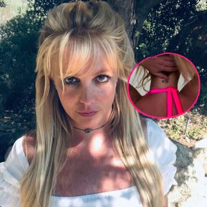 Verstecktes Motiv: Das bedeutet Britney Spears' Tätowierung