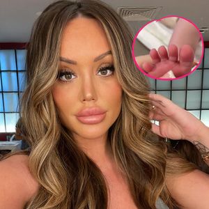 Süß! Charlotte Crosby gewährt ersten Blick auf Tochter Alba