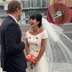 Nach Elvis-Hochzeit: Lily Allen zeigt ihren Mega-Klunker!