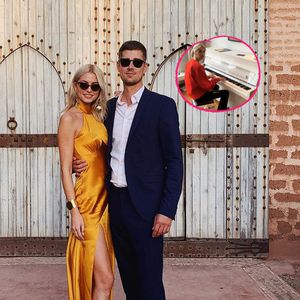 Süß: Hier spielt Lena Gercke für Dustin und Zoe auf Klavier
