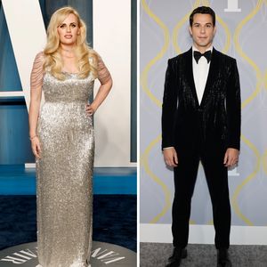 Rebel Wilsons Coming-out: Co-Star Skylar Astin freut es!
