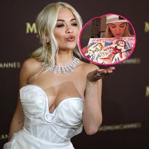 Rita Ora schenkt Mama selbst gemaltes Bild zum Muttertag