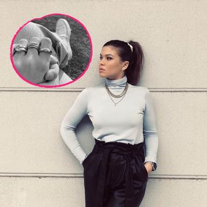 Verliebt? "Unter uns"-Sharon teilt Bild beim Händchenhalten