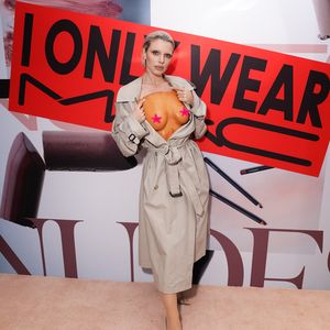 So wie Bianca: Auch Kanyes Ex Julia Fox erscheint oben ohne