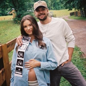 Sänger Conner Smith und seine Leah erwarten ihr erstes Baby