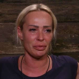 Ex-Dschungelcamper: War Cora Schumacher wirklich krank?