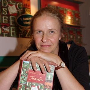27 Ehejahre: Cornelia Funke reflektiert Verlust ihres Mannes