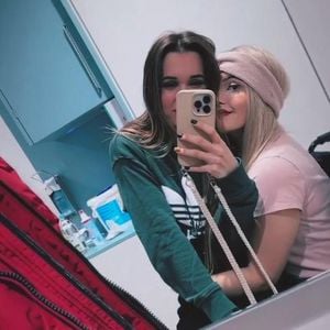 Turtelaufnahmen: Coupleontour zeigen sich total verliebt!