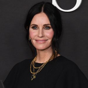 "Sah normal aus": Courteney Cox bereut ihre Beauty-Eingriffe