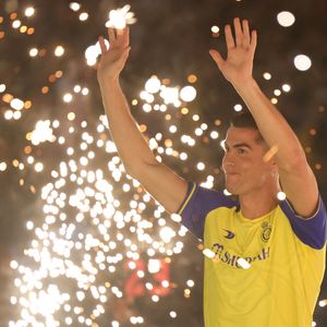 Mit Pyroshow: Neuer Verein empfängt Cristiano Ronaldo pompös