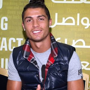 Gel-Frisur: Bar Refaeli disst Cristiano Ronaldo