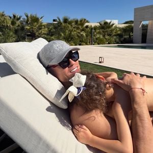 Cristiano Ronaldo teilt seltenes Foto mit seiner Tochter