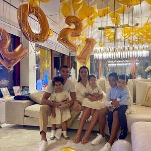 Inklusive Familienfoto: Ronaldo teilt emotionalen Insta-Post