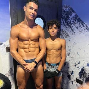 Wow! Cristiano Ronaldos Sohn ist genauso trainiert wie Papa