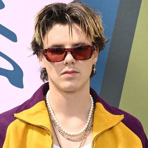 Dieses Outfit rockt Cruz Beckham bei Londoner Fashion Week!