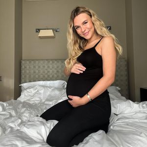 Es wird Zeit: Schwangere Dagi Bee packt ihre Kliniktasche
