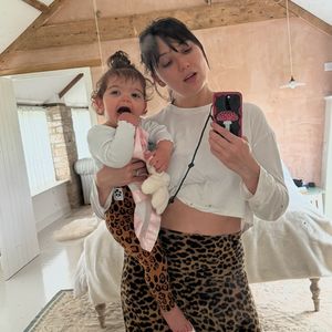 "Blinder Passagier": Daisy Lowe erwartet ihr zweites Kind