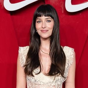 Dakota Johnson und MGK geben ihrer Beziehung noch kein Label