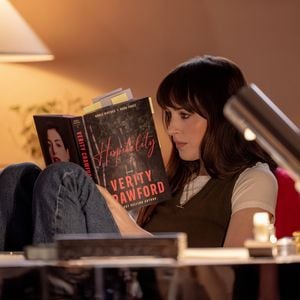 Dann startet "Verity" mit Anne Hathaway und Dakota Johnson