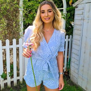 Neu-Mama Dani Dyer ist unzufrieden mit ihrem After-Baby-Body