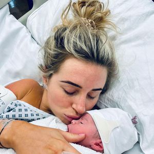 "Wie ein Versager": Dani Dyers Baby kam per Kaiserschnitt