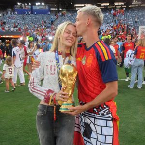 Auffälliger Ring: Sind Laura Abla und Dani Olmo verlobt?