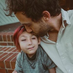 YouTuber Daniel Colemans Sohn mit nur 14 an Krebs verstorben