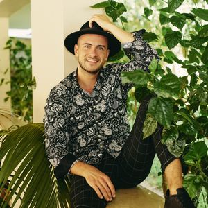 Nach Haartransplantation: Hat Bachelorette-Daniel Schmerzen?