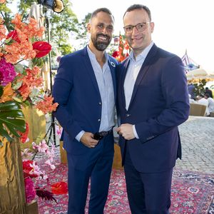 Total selten: Jens Spahn teilt Schnappschuss mit Ehemann!